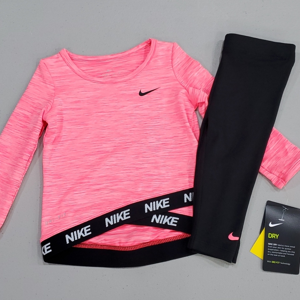 🆕Nike 2pc top and leggings set